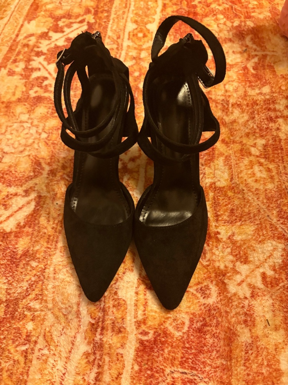 Women’s Black Closed Toe Dress Heels Size 7.5